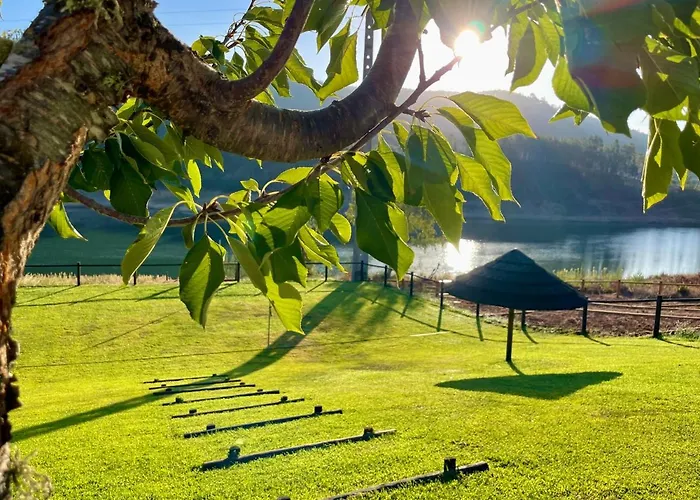 Campos River House * Фигейро-душ-Виньюш